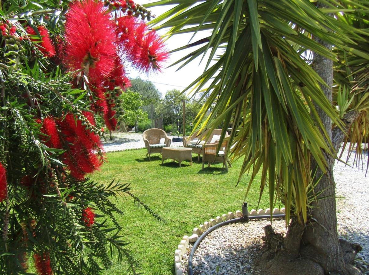 Bed and Breakfast Escuela La Crujia Velez Malaga Exterior foto